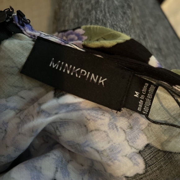 NWT Minkpink Purple Floral Print Long Sleeve Hydrangea Playsuit Romper M - Picture 7 of 8